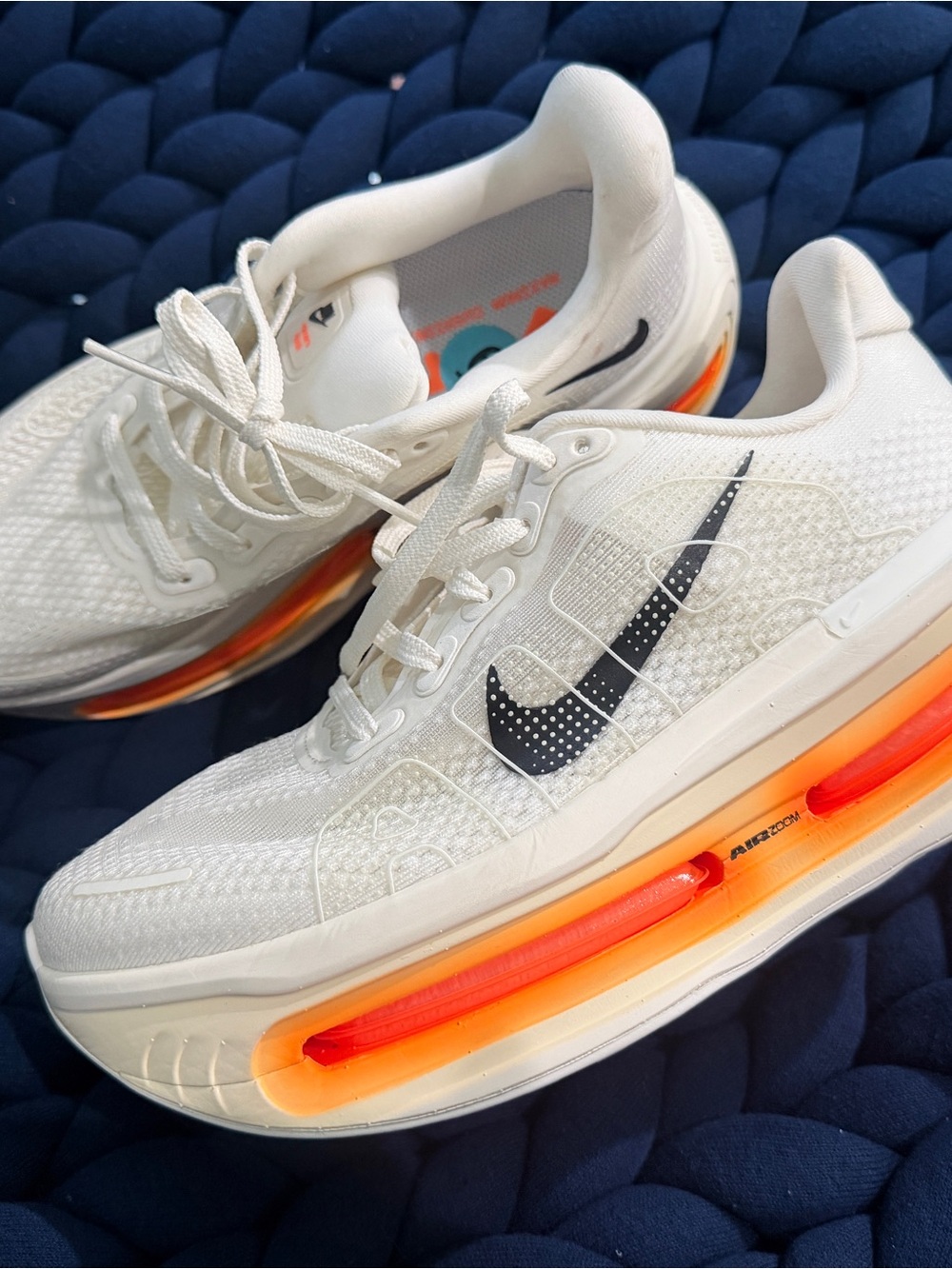 Nike Vomero Premium Men’s 5.5 Women’s 7 Sail Orange Running Shoes
